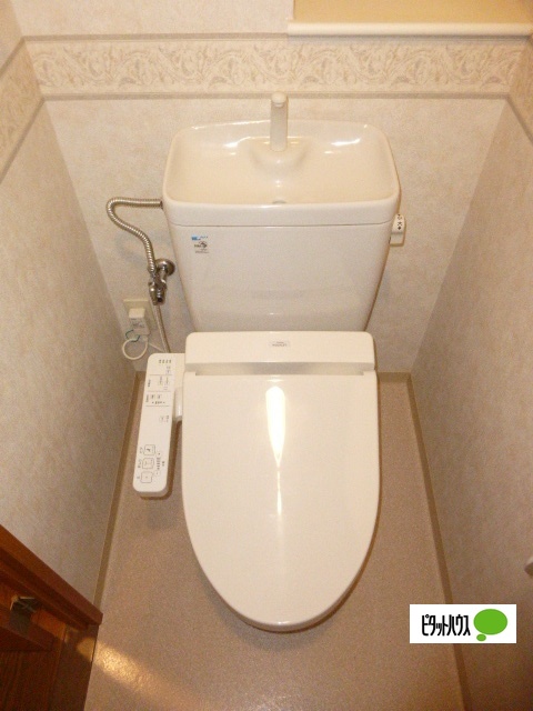 サーパス滑石のトイレ写真