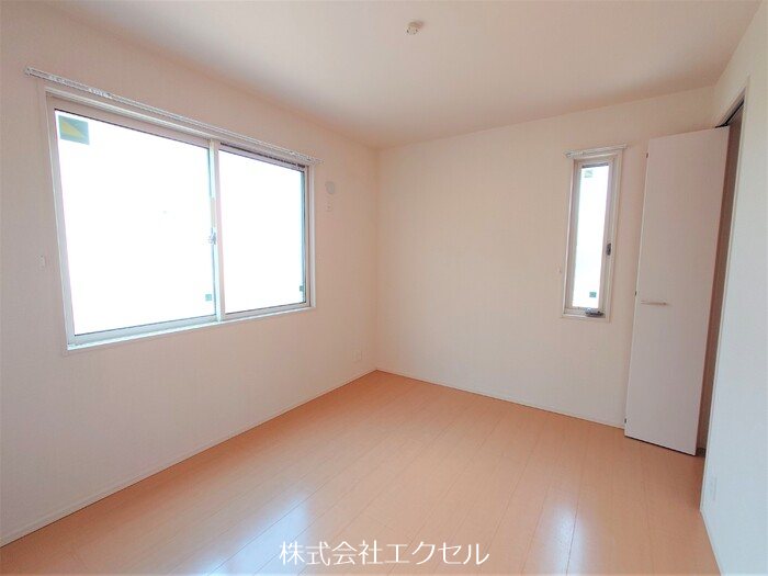 その他部屋・スペース　フローリングの室内です。