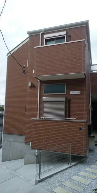 エントランス　お洒落な建物デザイン♪