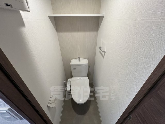 近鉄奈良線 布施駅 徒歩7分 13階建 築1年のトイレ写真