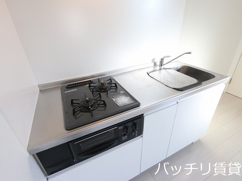キッチン　同型タイプの為、現状を優先いたします。