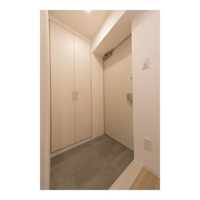 玄関　※写真は同タイプ住戸です。