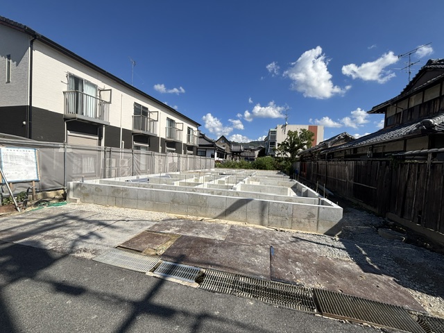 Ananda Court Houren
