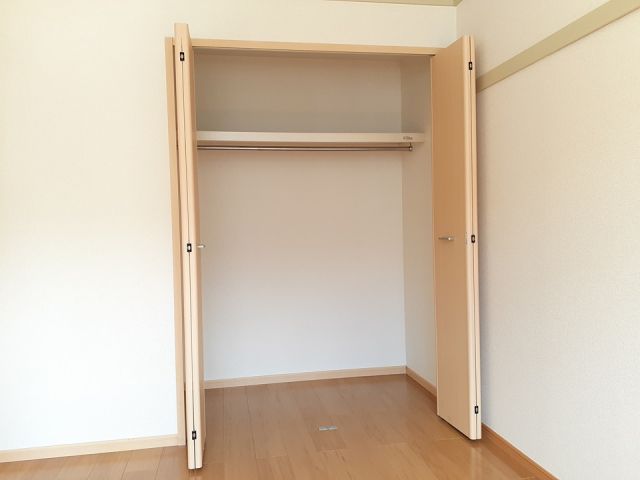 メープルファーム照山IIの内装写真