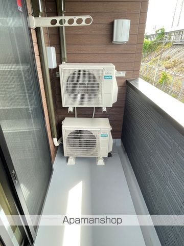 ＪＲ東海道本線 高塚駅 バス乗車時間：18分 最寄りバス停で下車 徒歩29分 2階建 築2年の内装写真