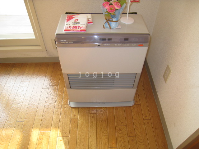 その他設備　冬はあったか灯油ストーブ★