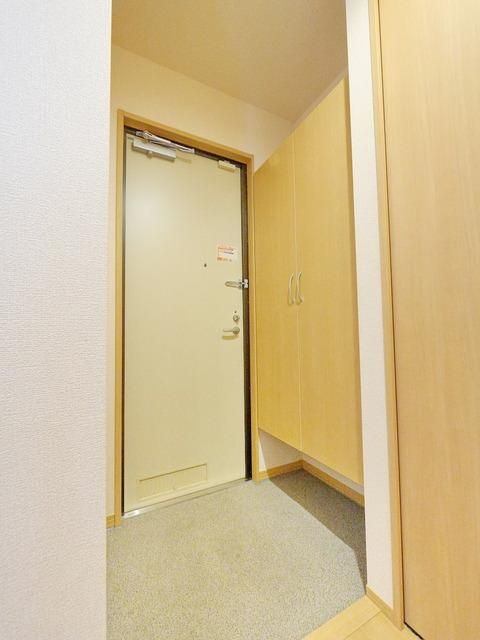 ラ・クレール シェソワの玄関写真
