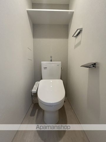 地下鉄御堂筋線 江坂駅 徒歩16分 5階建 築2年のトイレ写真