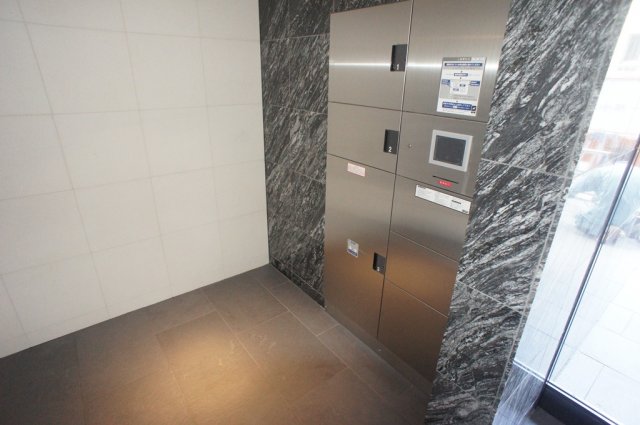 ＪＲ東西線 大阪天満宮駅 徒歩5分 11階建 築15年の外観写真