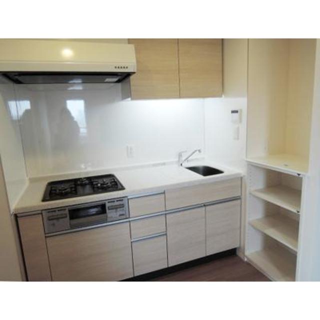 キッチン　※写真は同タイプ住戸です。