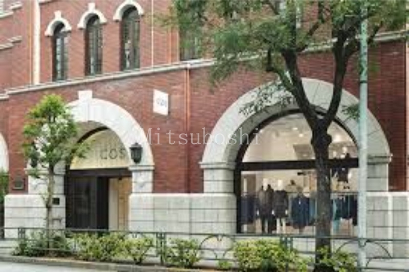 ショッピングセンター　COS青山店（ショッピングセンター）まで658m