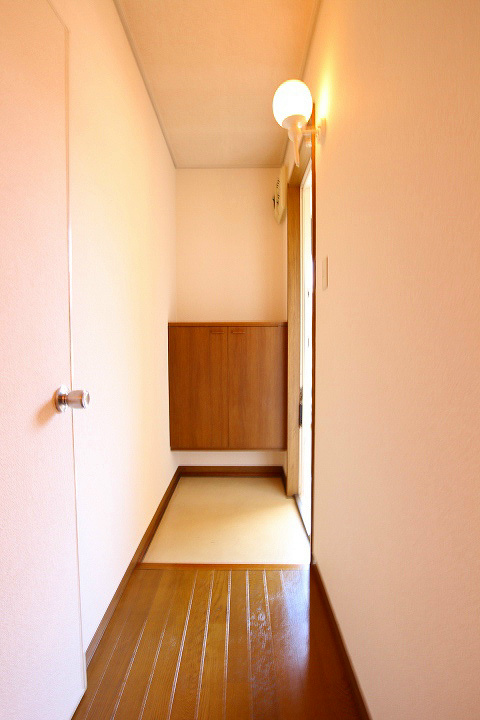 玄関　・別号室参考写真