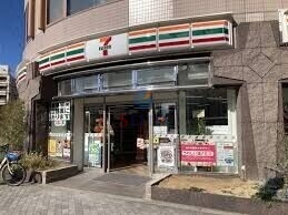 コンビニ　セブンイレブン 大阪西中島2丁目店（コンビニ）まで389m
