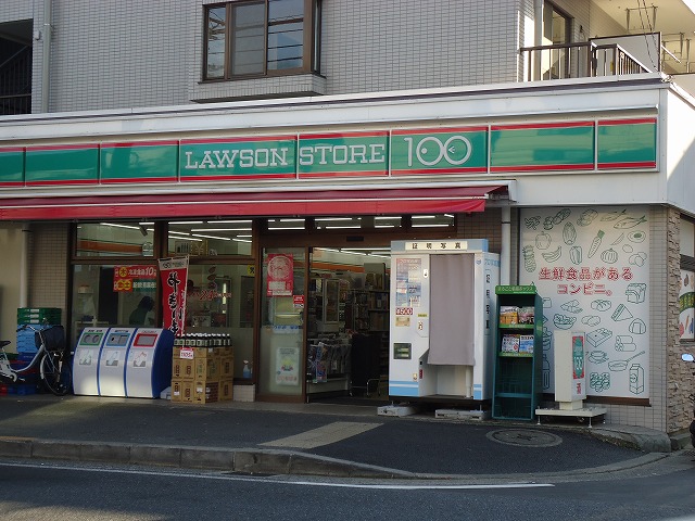 コンビニ　STORE100「港北小机町」（コンビニ）まで277m