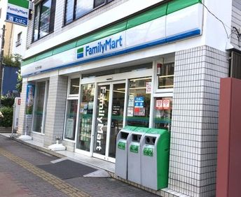 コンビニ　ファミリーマート西大島店（コンビニ）まで147m