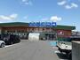 スーパー　マエダストア 新城店（スーパー）まで888m