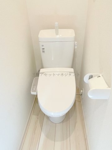 ホワイトサンモール舟渡のトイレ写真