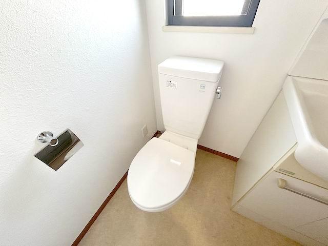 トイレ　別号室参考写真