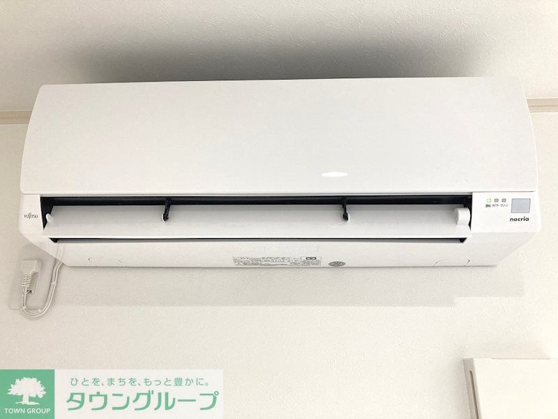 その他　洗濯機置き場は便利な棚付き！