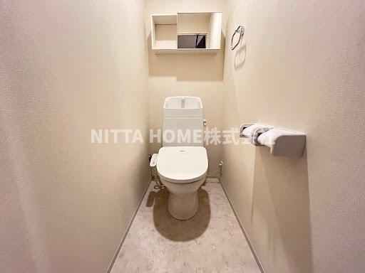 トイレ　シャワー付きのトイレです＊