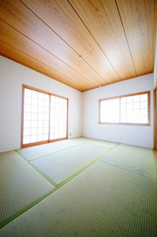 七栄654-321貸家の内装写真