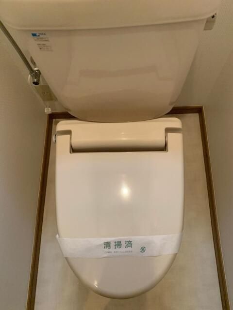 東京メトロ東西線 落合駅 徒歩2分 2階建 築25年のトイレ写真