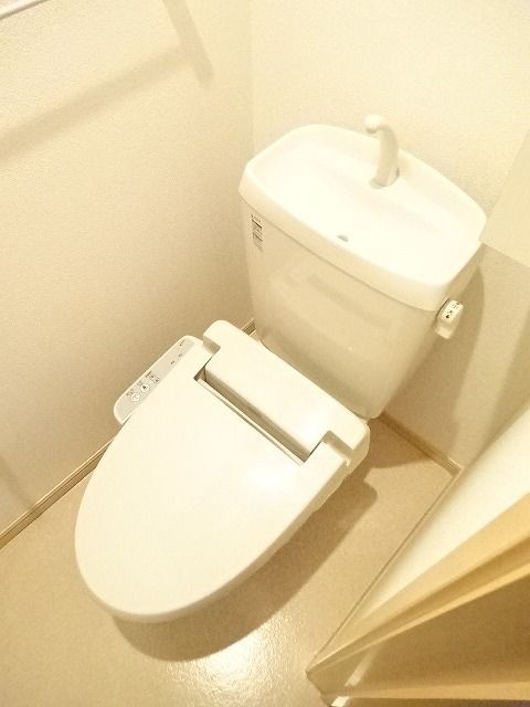 ポンム・ド・テールIのトイレ写真