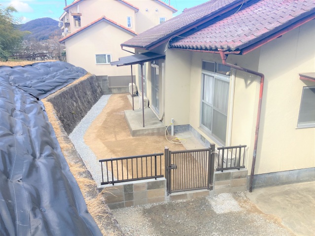 庭　建物南側の専用庭♪使い方はいろいろ♪