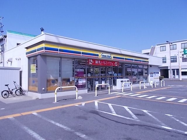 コンビニ　ミニストップ西川手店（コンビニ）まで80m