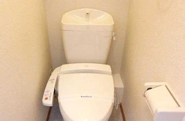 レオパレスプリマベーラ荻窪のトイレ写真