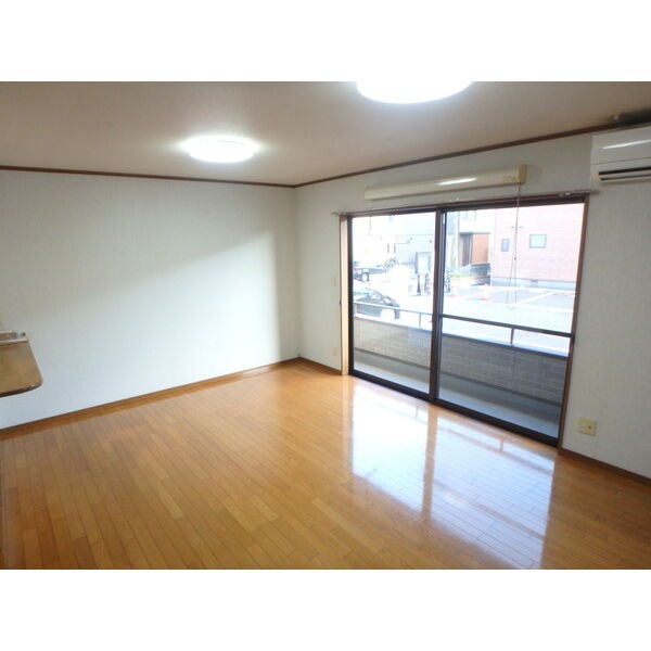 居室・リビング　図面と現状に相違がある場合には現状を優先