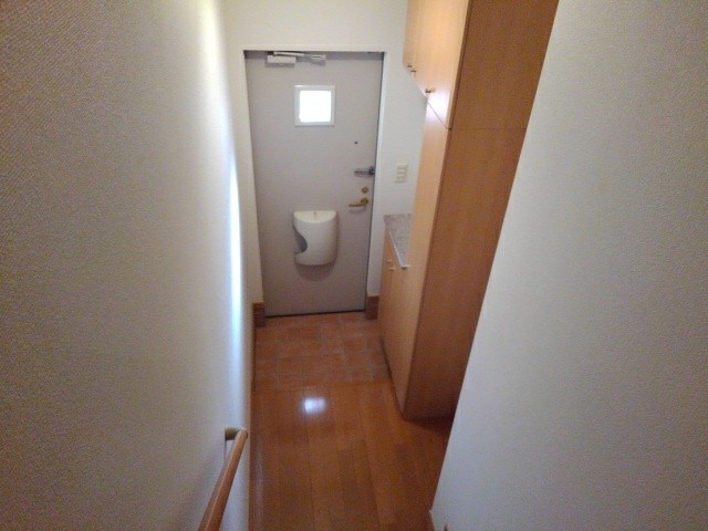 玄関　同建物別室！