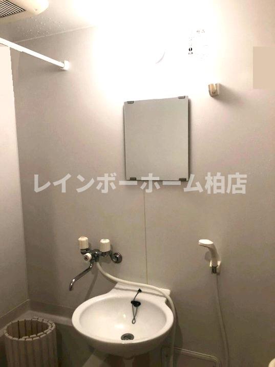 洗面設備　洗面台です