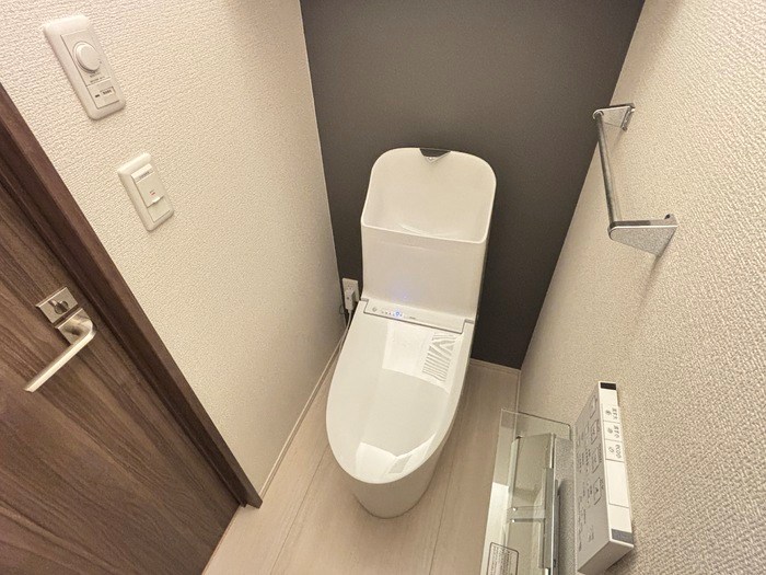ＪＲ横浜線 大口駅 徒歩12分 3階建 築1年のトイレ写真