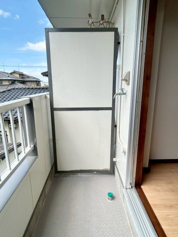 バルコニー　落ち着いた時間を過ごせるバルコニーです
