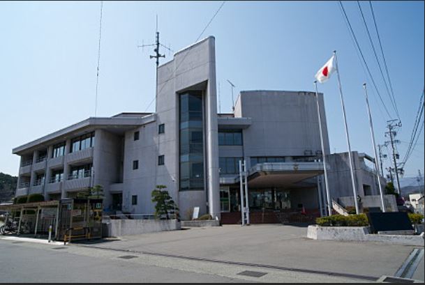 役所　佐久市役所臼田支所（役所）まで929m
