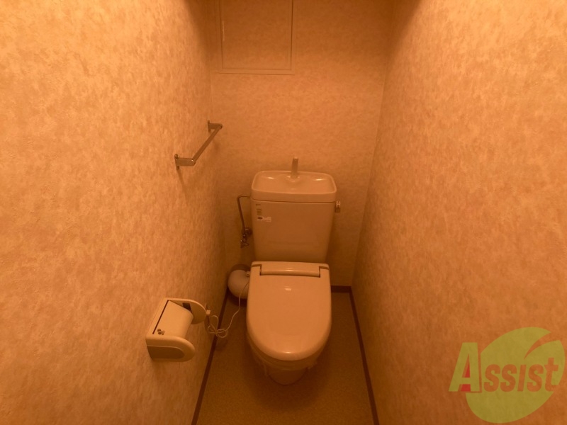 トイレ　こちらはトイレです。清潔感があり、安心して使用できます。
