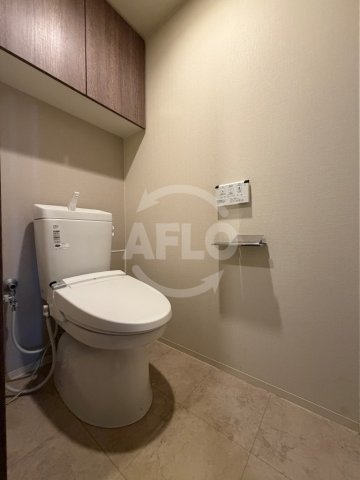 クレヴィア南森町THE FRONTのトイレ写真