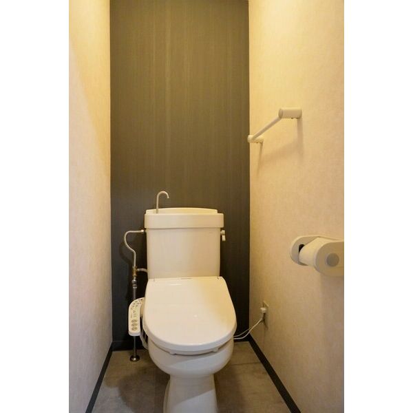 エステート記念橋のトイレ写真