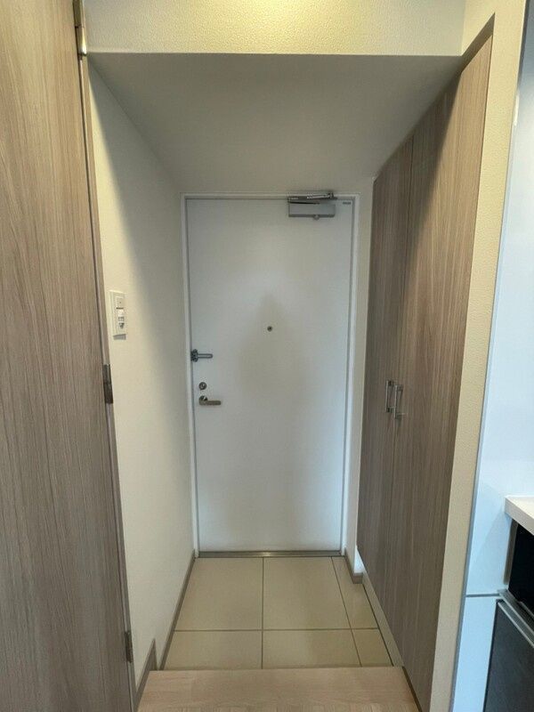 玄関　（別タイプ参考写真）ラグゼナ田端北　荒川区西尾久2