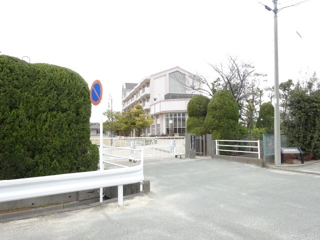 中学校　市立丸塚中学校（中学校）まで890m