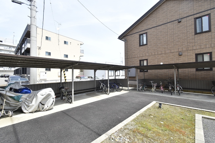 上越新幹線 新潟駅 バス乗車時間：19分 最寄りバス停で下車 徒歩4分 2階建 築12年の外観写真