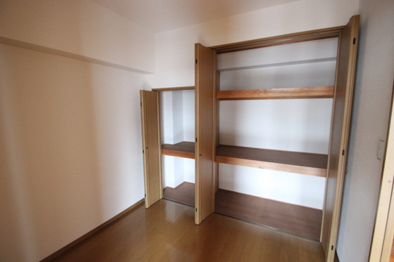 収納　※別部屋の写真です