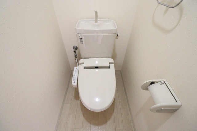 トイレ　※別部屋参考写真・現況優先※