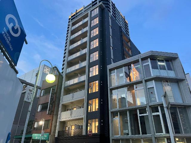建物外観　外観写真（夜）