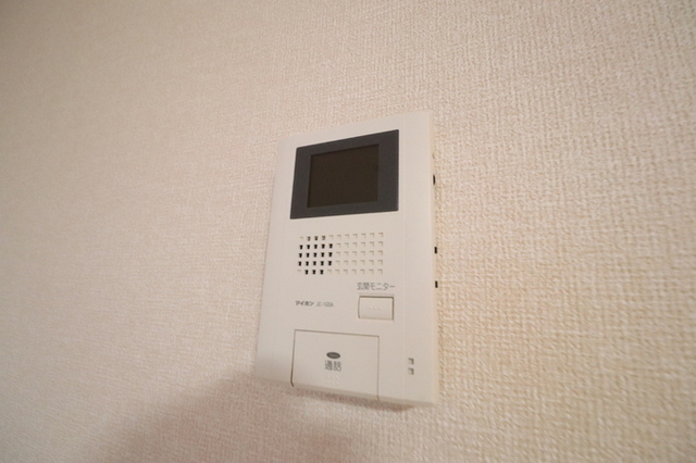セキュリティ　モニター付きインターホン