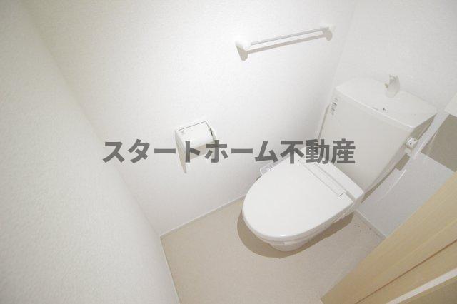 トイレ　落ち着いたトイレです