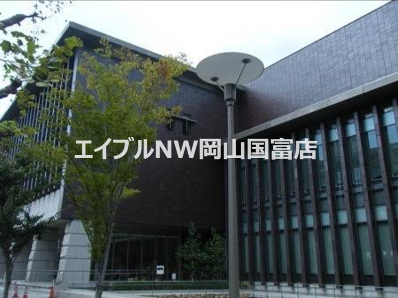 図書館　就実大学就実短期大学図書館（図書館）まで1896m