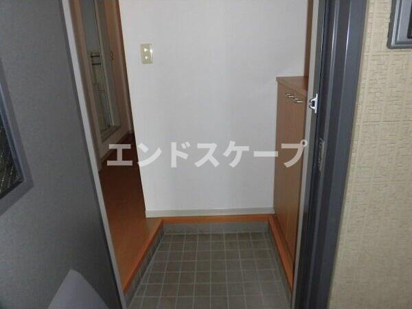 東武伊勢崎線 新伊勢崎駅 徒歩23分 2階建 築26年の玄関写真