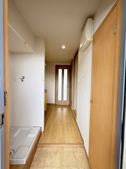 玄関　別部屋参考写真です